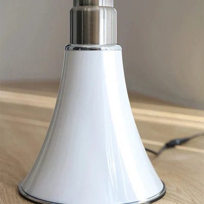 ClassicGlow – Lumière classique élégante