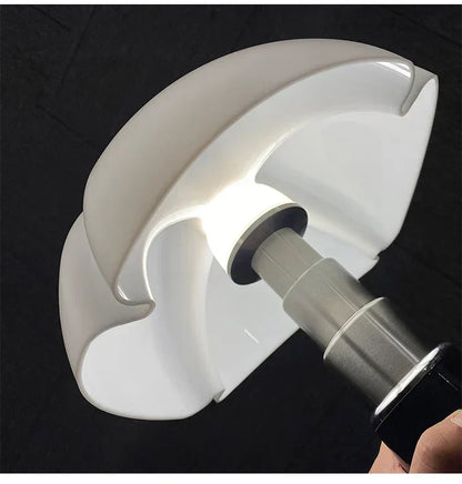 ClassicGlow – Lumière classique élégante