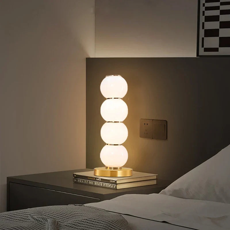 GlassGlow - Lampe de Table Designer en Verre pour Salon et Chambre