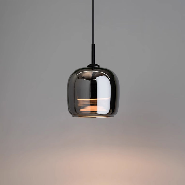 NORULA – Suspension Scandinave en Verre Transparent et Métal Noir – Douille E27