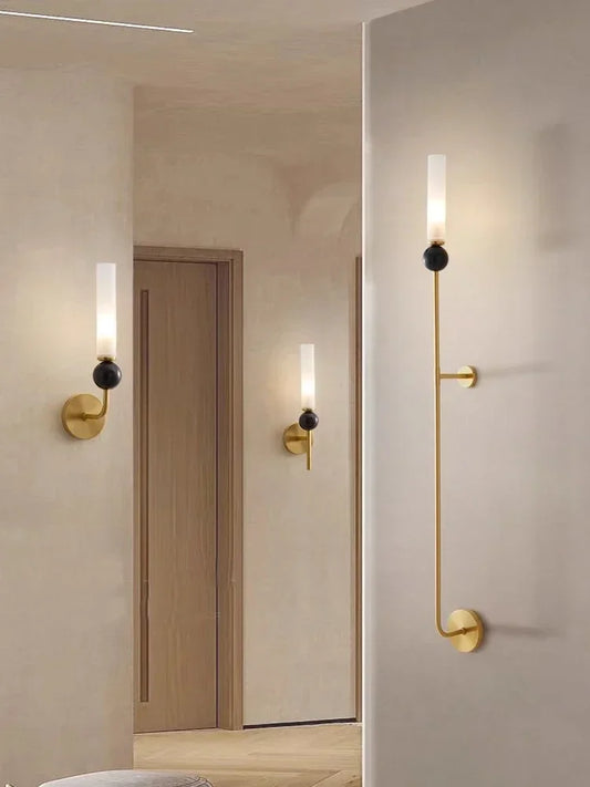 Lampe Murale Élégante – Simplicité moderne, matériaux nobles