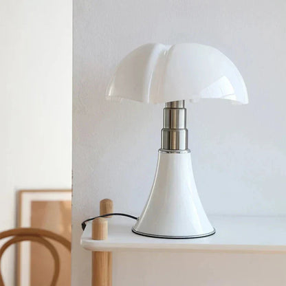 ClassicGlow – Lumière classique élégante