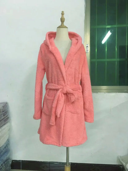 CozyElegance – Peignoir Épais et Chaleureux pour l’Hiver