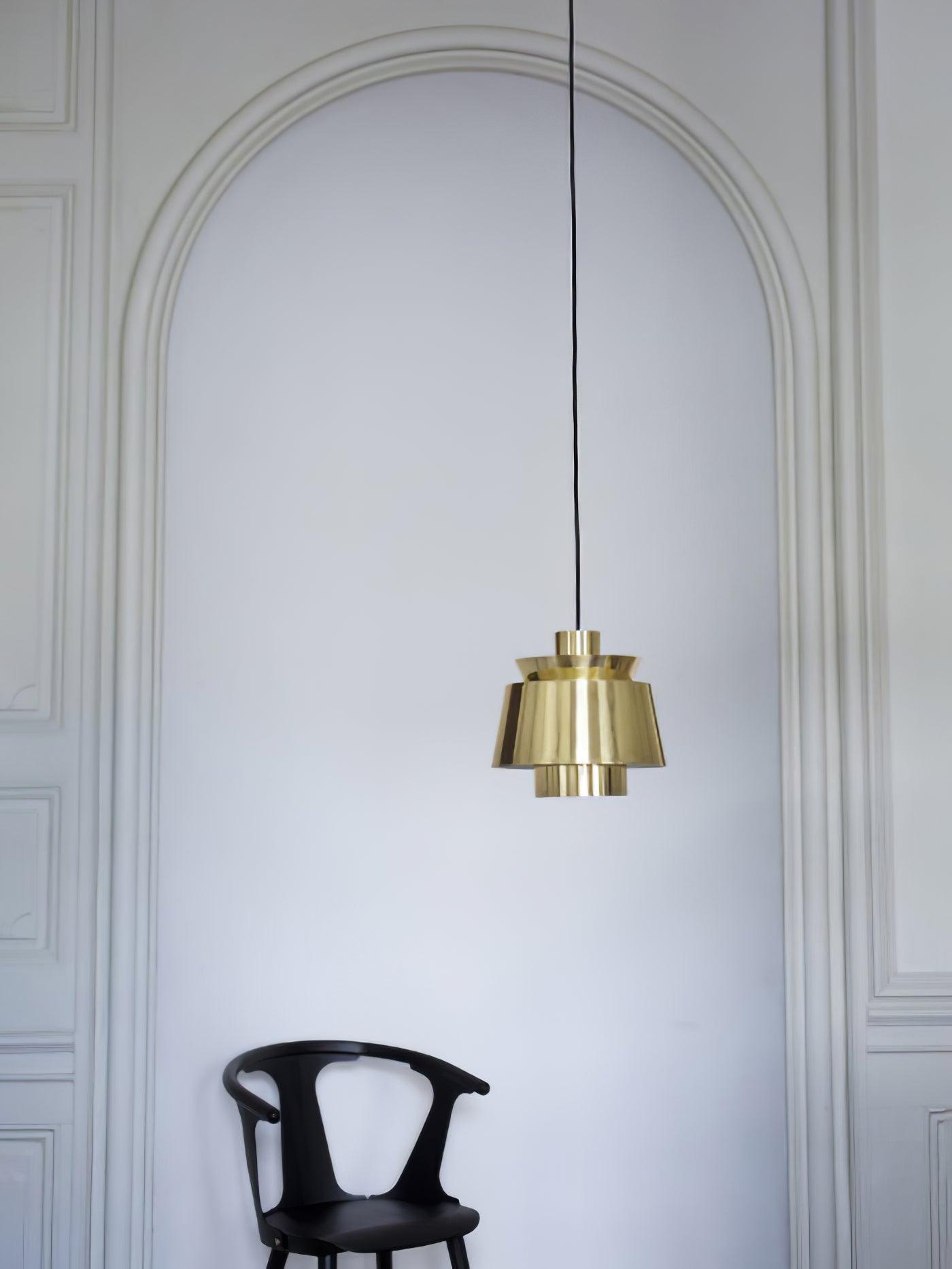 OrionGlow – Suspension Élégante en Lumière
