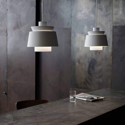 OrionGlow – Suspension Élégante en Lumière