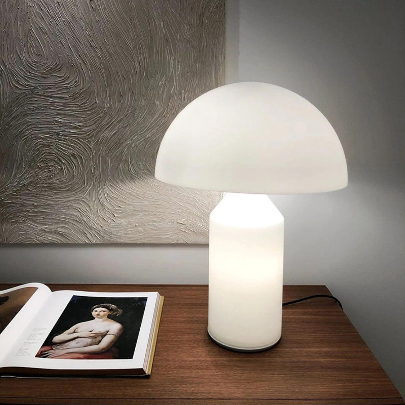 Atollo – Lampe de Table en Verre Blanc | Design Géométrique Iconique | LED Compatible