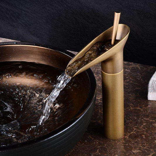 Antique Waterfall – Robinet Cascade pour Salle de Bain | Style Rétro en Laiton