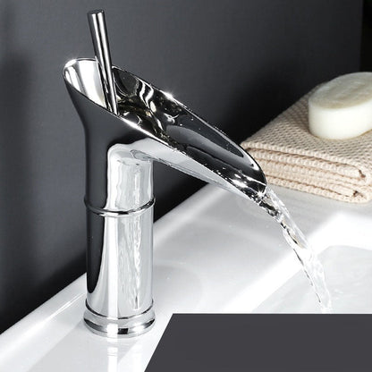 Antique Waterfall – Robinet Cascade pour Salle de Bain | Style Rétro en Laiton