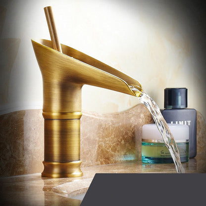 Antique Waterfall – Robinet Cascade pour Salle de Bain | Style Rétro en Laiton