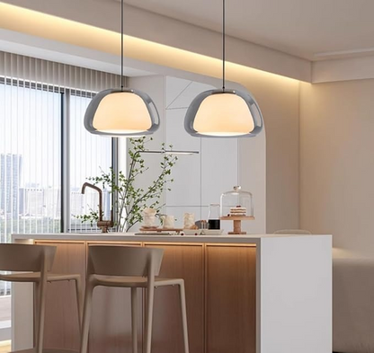 LUNARIA – Suspension en Verre Blanc Mat avec Diffuseur Intégré – Design Élégant avec Douille E27