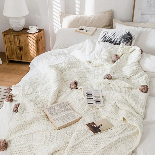 PomponLux – Plaid en Chenille avec Pompons