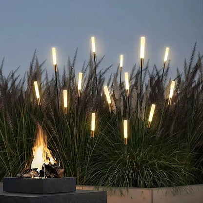 SolarReed – Lampe d'extérieur en forme de roseau à énergie solaire