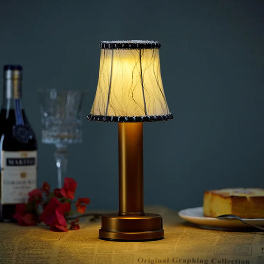 GleamLight – Éclairage moderne en métal