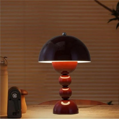 FleurGlow | Lampe de Table Portable & Polyvalente avec Design Macaron